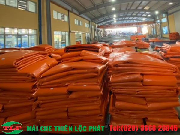 bạt che nắng mưa khổ 8m