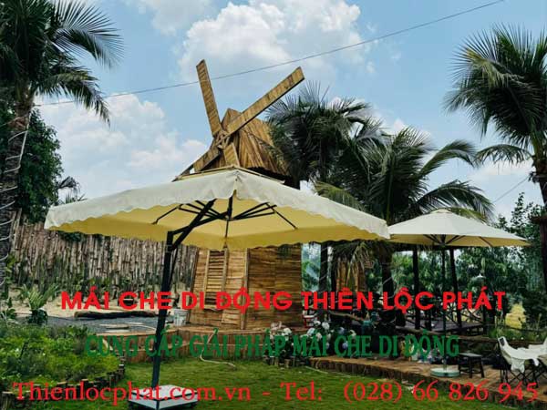 giá dù che nắng ngoài trời