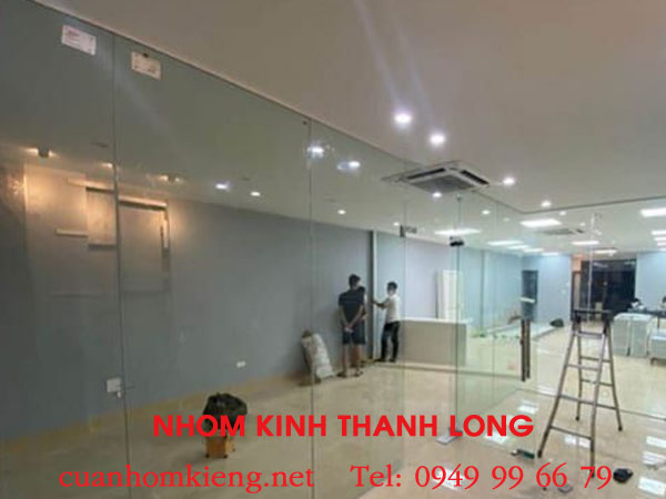 sửa cửa kính văn phòng