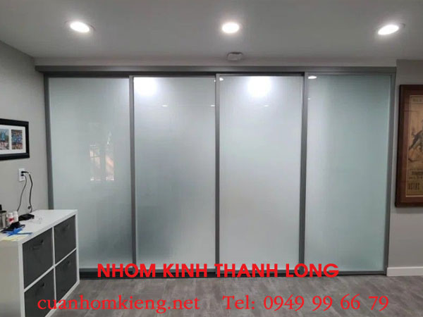 vach-ngan-nhom-kinh-gia-re