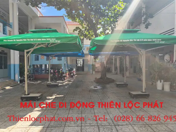 du-che-nang-ngoai-troi-san-truong